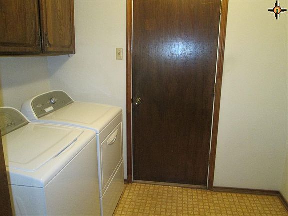 5th image of 921 W Caprock St