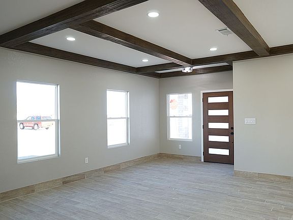 4th image of 937 Jeter Ave
