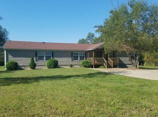 103 N 37th St, Herrin, IL 62948