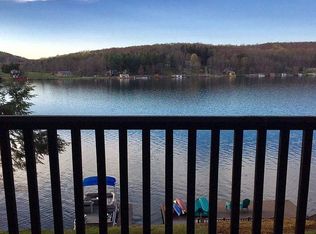 109 S Shore Ln, Brackney, PA 18812