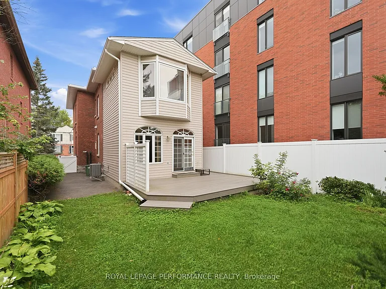 284 Crichton St — Photo 30