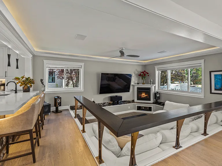 Living Room | Smart TV and Fireplace