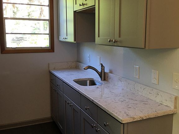 4th image of 311 E Erie Ave