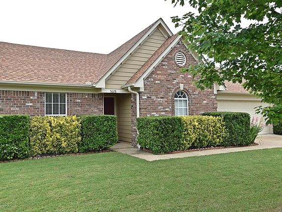 4th image of 5028 Rocky Point Dr
