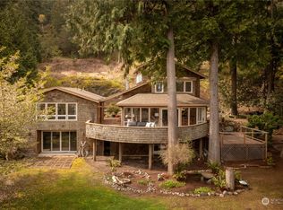 1257 Island Dr, Lummi Island, WA
