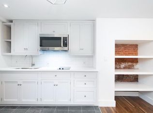 289 Washington Ave #B, Brooklyn, NY 11205