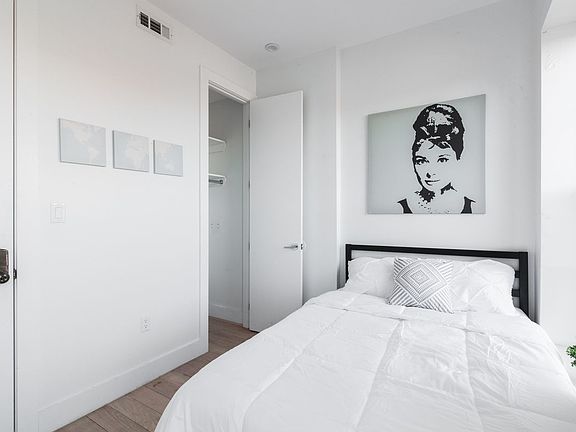 4th image of 1319 Bedford Ave #4L