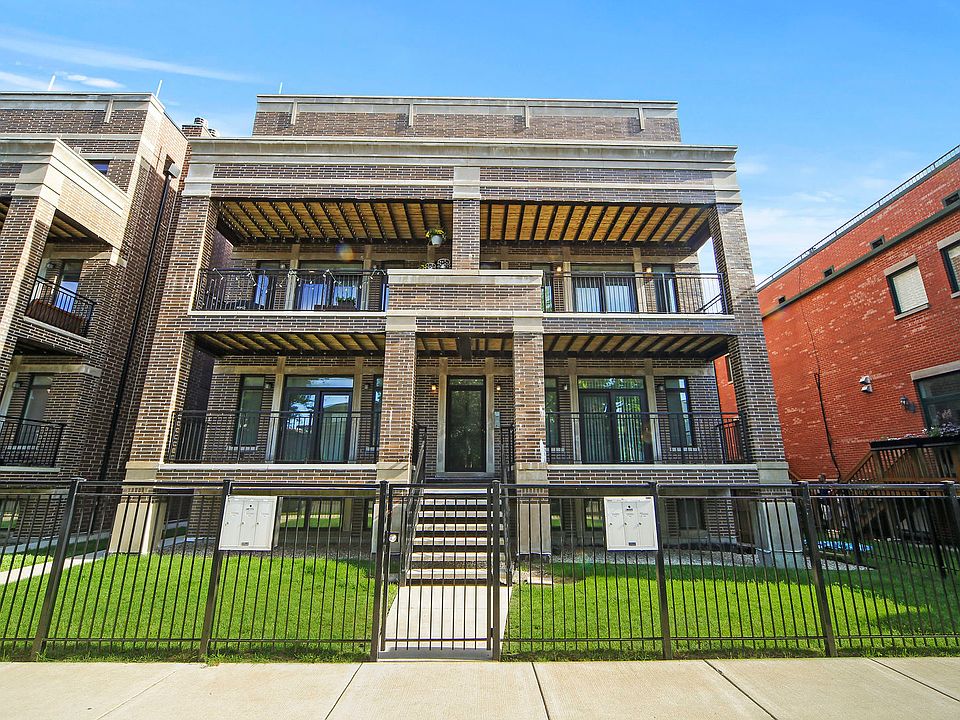 1st image of 1517 W Diversey Pkwy APT 2E