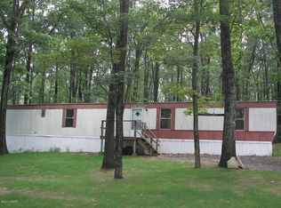 38 Circle Dr, Lake Ariel, PA 18436