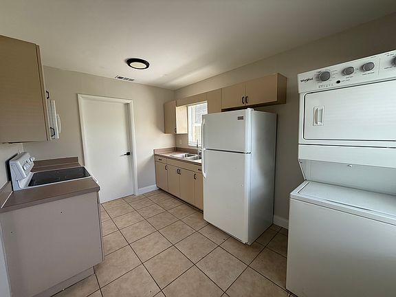 4th image of 1509 E Ellicott St