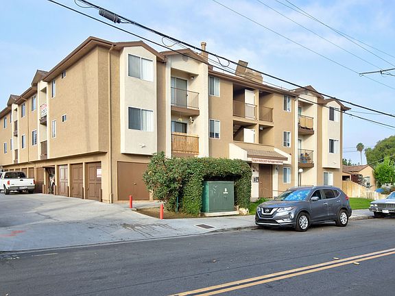 3rd image of 4828 Art St APT 5