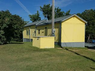 140 S Shore Rd, Council Grove, KS 66846