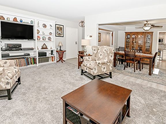 5th image of 3425 Traskwood Cir APT B