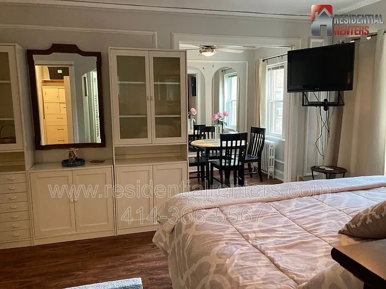 1028 E Juneau Ave #209 — Photo 2