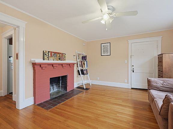 4th image of 5 Walnut St APT 1