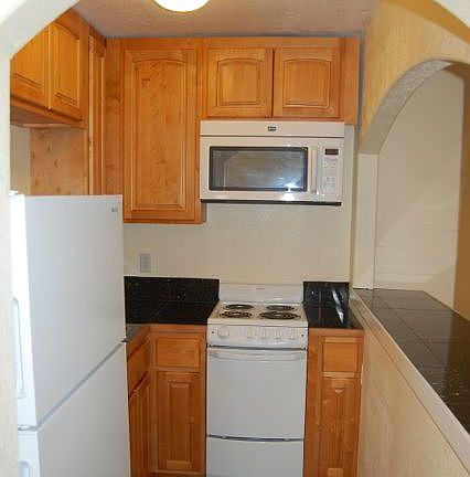 3rd image of 2414 P St #12