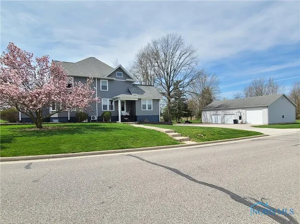 400 1st St, Pioneer, OH 43554