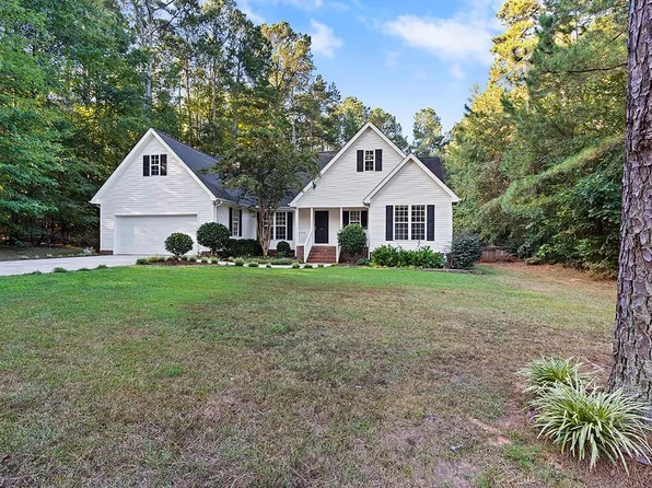 109 Twisted Oak Dr, Greenwood, SC 29646