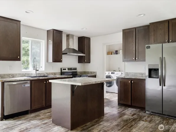 174 Charmayne Drive, Oak Harbor, WA 98277
