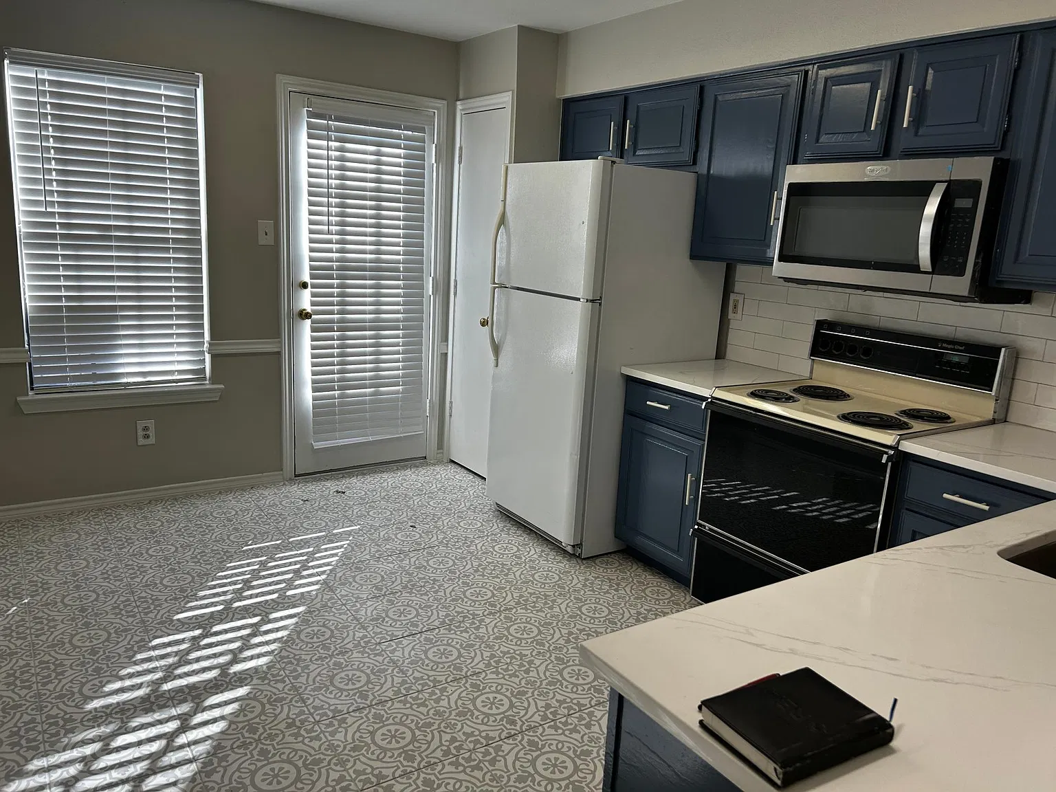 2 bed, 1223 sqft, $2,250 — Photo 4