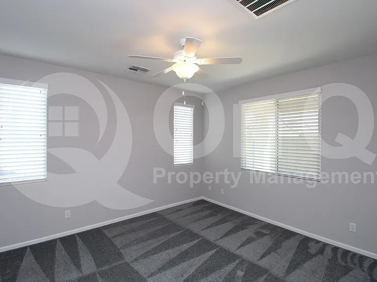 24750 W Huntington Dr — Photo 7