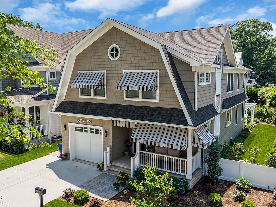 1st image of 7 Marcellus Avenue
