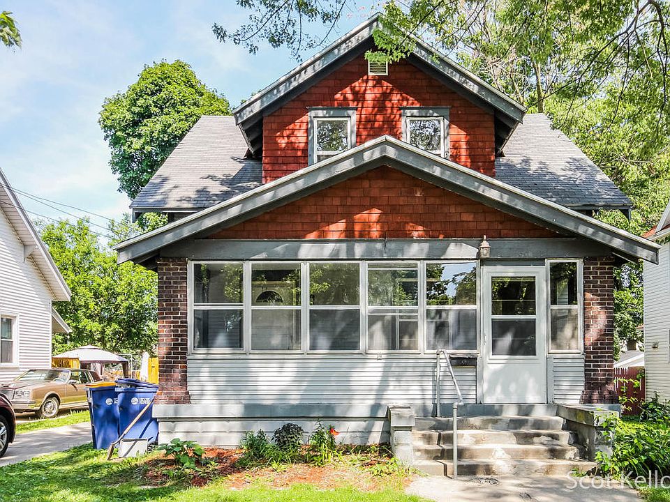 1st image of 1936 Francis Ave SE