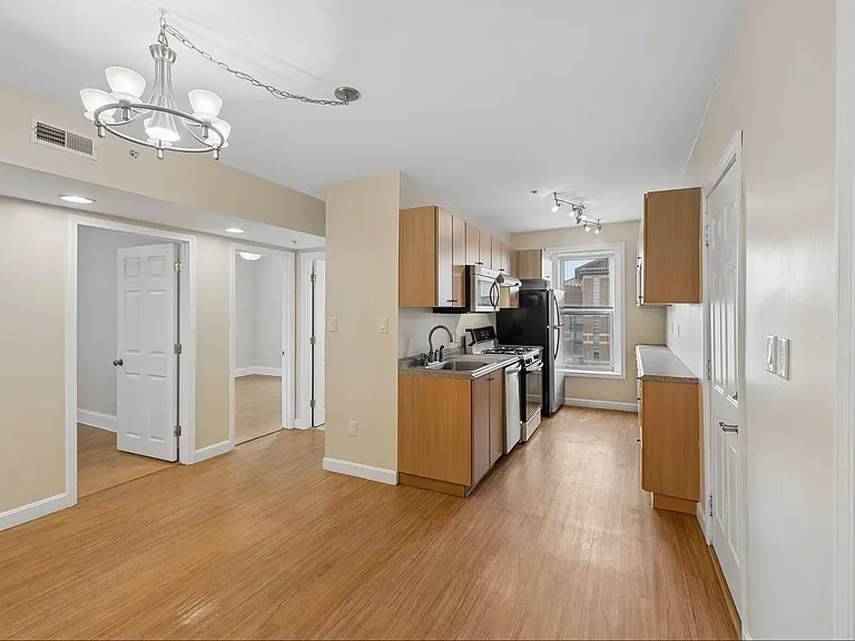 20 Eden St #4 — Photo 4
