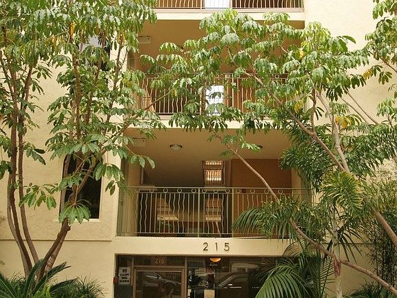 4th image of 215 Euclid Ave APT 104