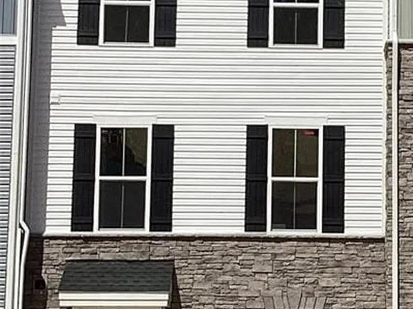 115 Pocosin Path #7B, Poquoson, VA 23662