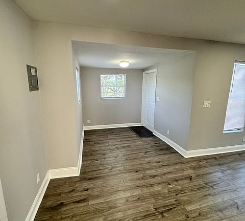 5th image of 726 Bradley St #Top