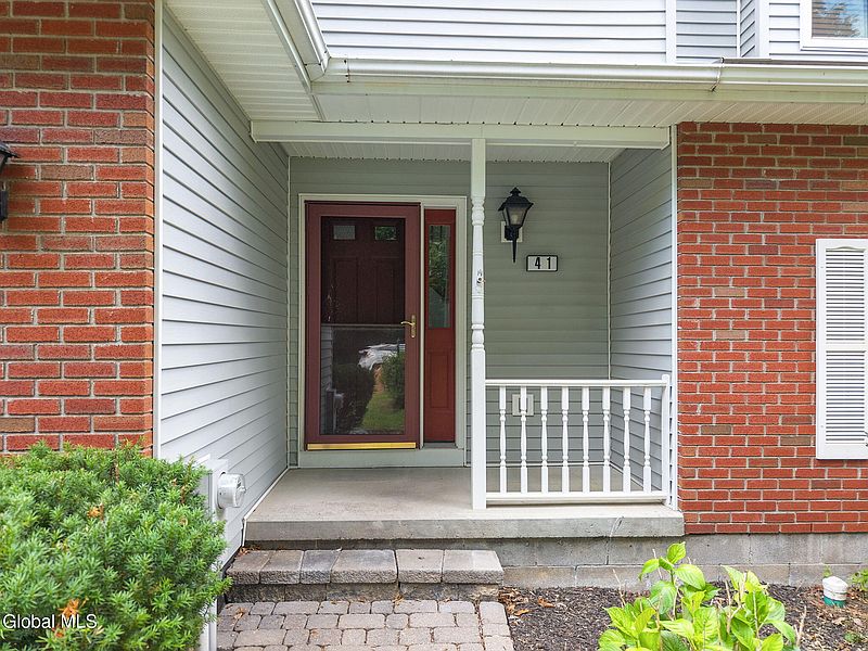 3rd image of 41 Westbury Court