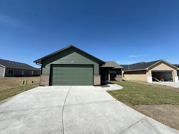 8956 E Forbes Ct, Wichita, KS 67220