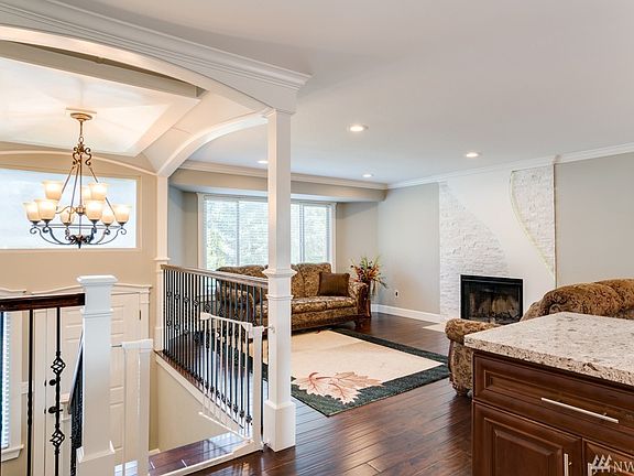 3rd image of 1806 166th Street Ct E