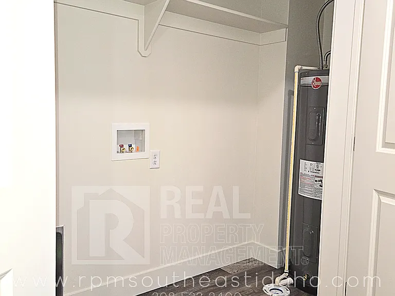 647 S 3 W — Photo 23