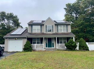7 Redbud, Middle Island, NY 11953