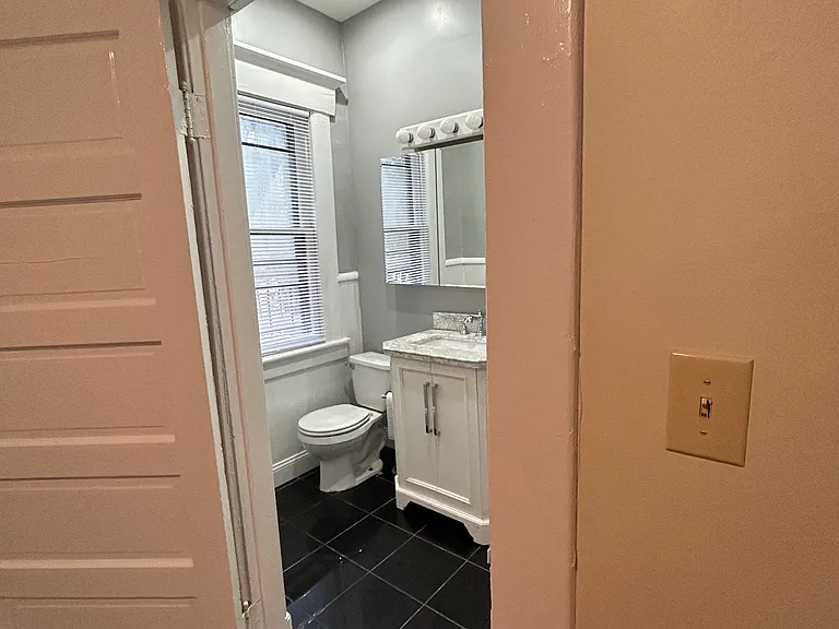 123 W 1st Ave #B — Photo 12