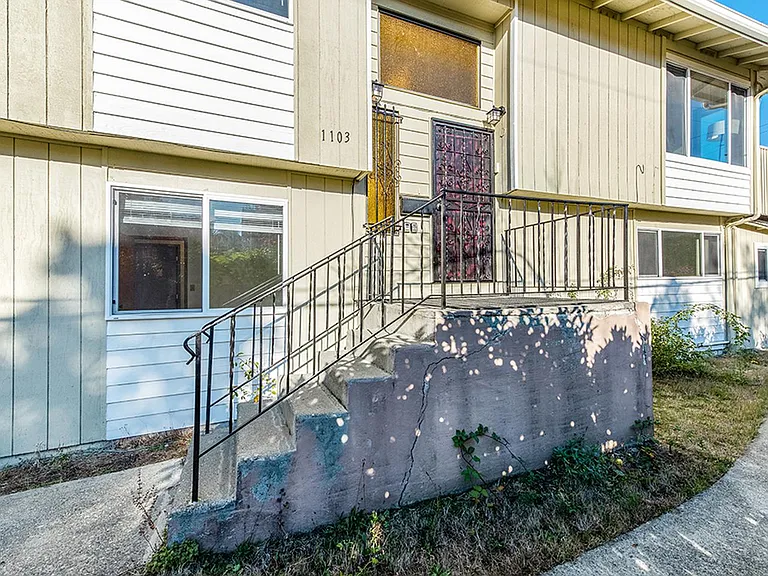 1103 Martin Luther King Jr Way — Photo 21