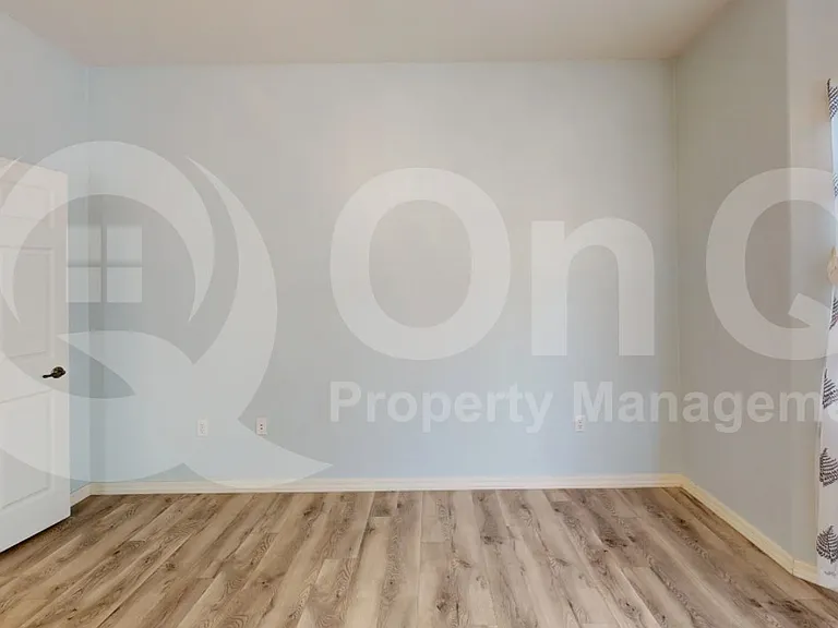 252 W Calle Media Luz — Photo 8