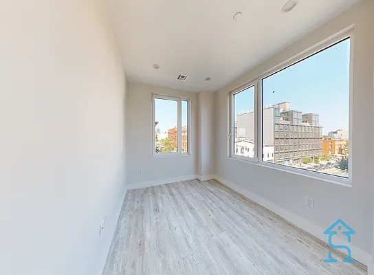 Rented by Skyhigh Realty NYC LLC | media 4