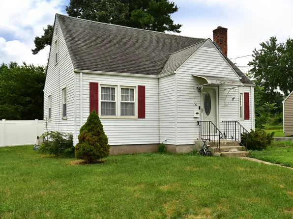 30 Foxcroft Drive, Manchester, CT 06040