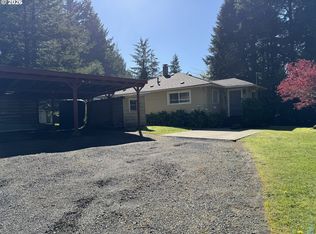 63433 Sea Spray Dr, Coos Bay, OR
