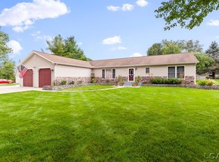 1269 Buckingham Ct, Adrian, MI 49221