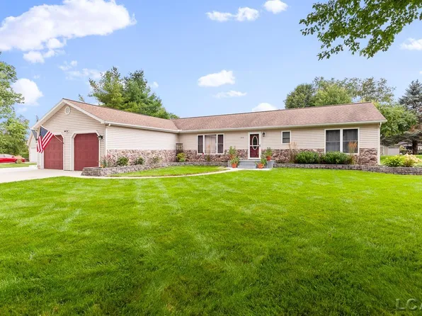 1269 Buckingham Ct, Adrian, MI 49221