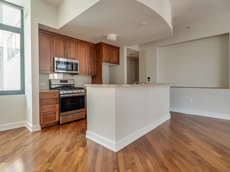 105 Greene St #L4 — Photo 9
