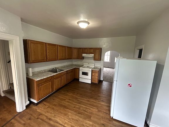 3rd image of 1148 Brabec St