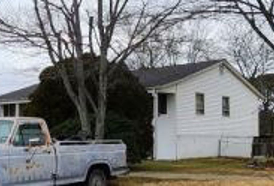 2nd image of 8506 Weimar Ct