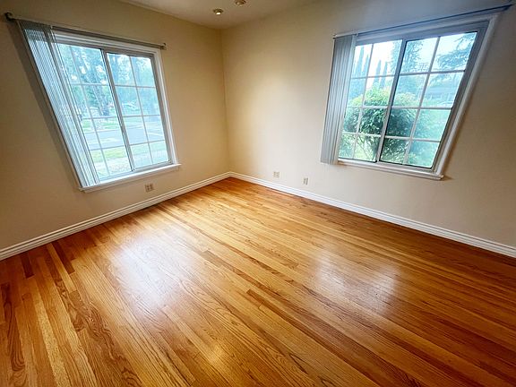 3rd image of 802 N Euclid Ave Suite A