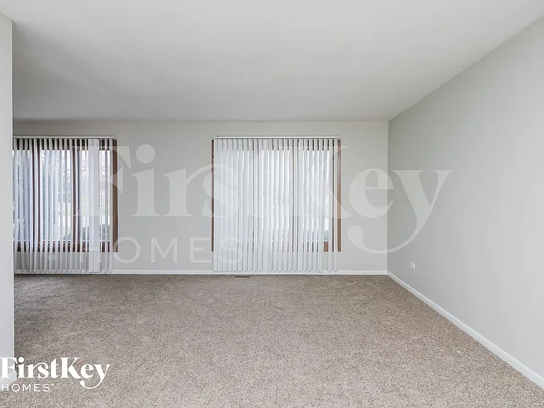 1253 W 187th St — Photo 2