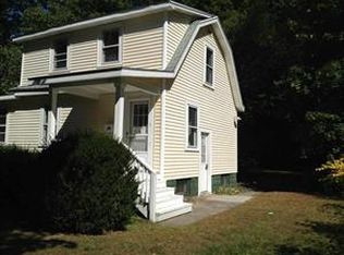 11 Louise St, Delmar, NY 12054